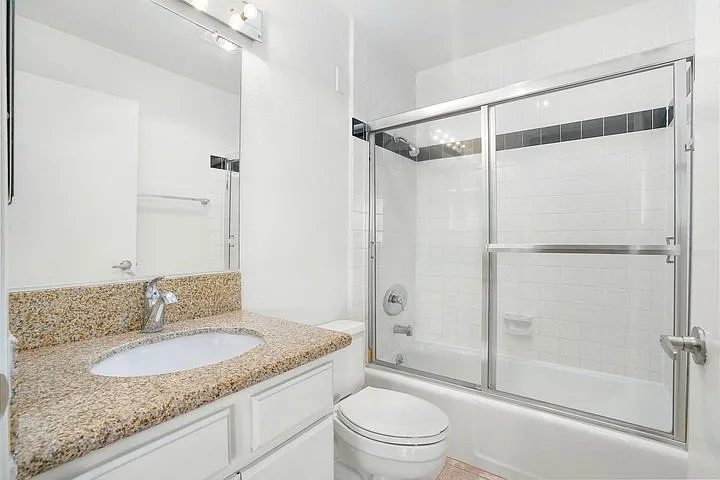 Park Rochester Apartments — Photo 20