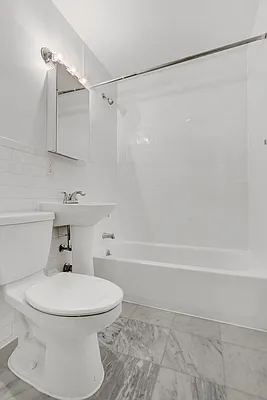 Rented by Cooper & Cooper Real Estate | media 6