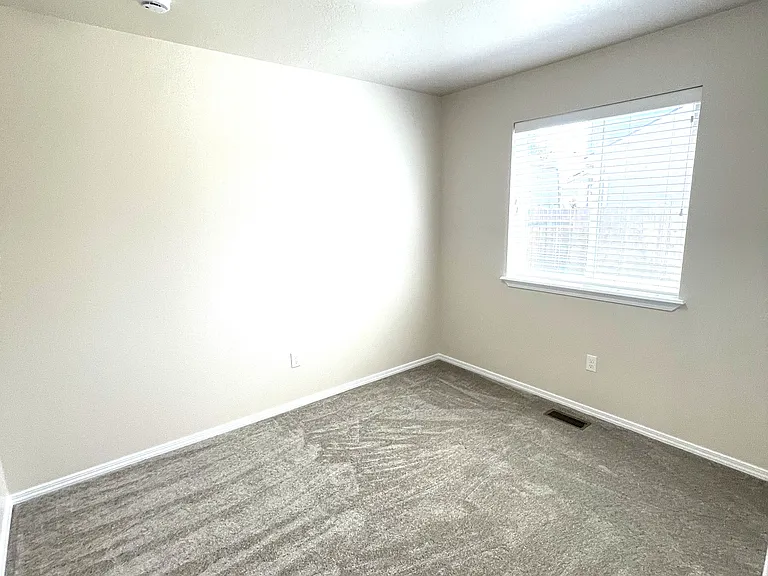 6949 S Cheshire Ave — Photo 9