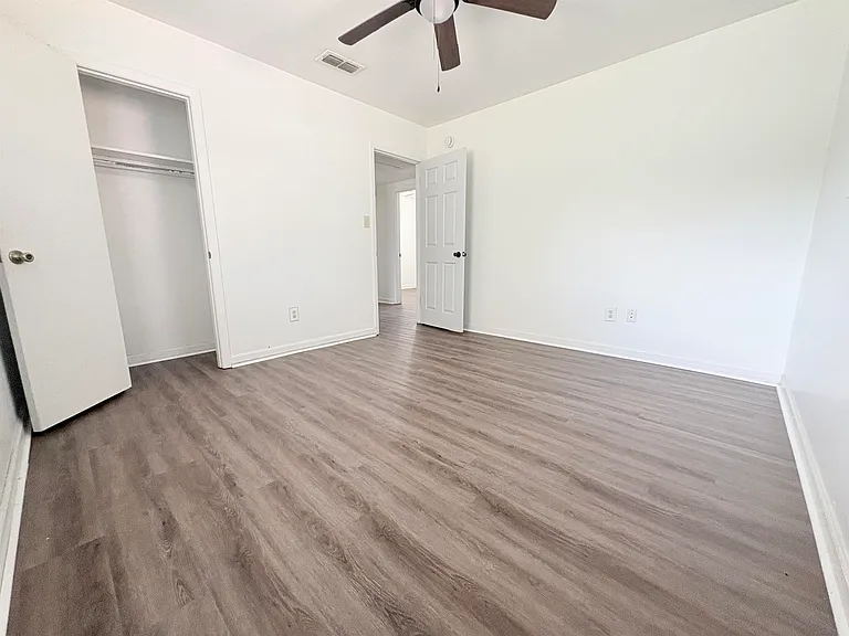 809 Briandav St — Photo 15