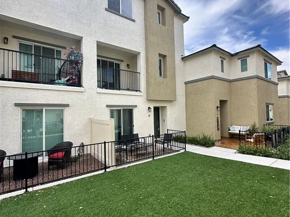 12328 Golden Wreath Rd #4, Las Vegas, NV 89183
