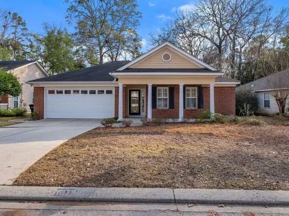 1375 Silver Moon Dr, Tallahassee, FL 32312