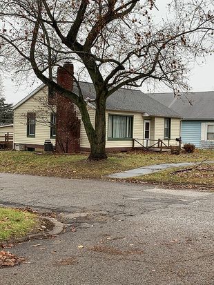 708 S McDonald St, Attica, IN 47918