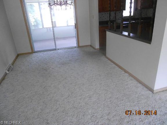 4th image of 2324 Oaklawn Dr