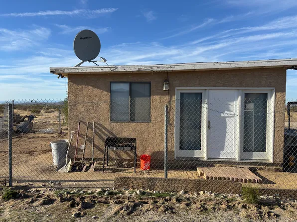 35615 165th St E, Llano, CA 93544