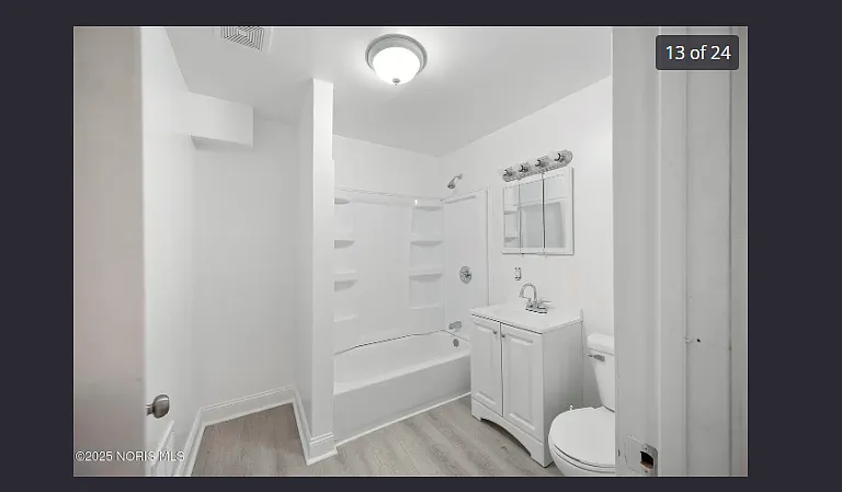 1518 Buckingham St — Photo 11