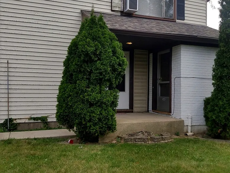 3484 Western Ave #B — Photo 1