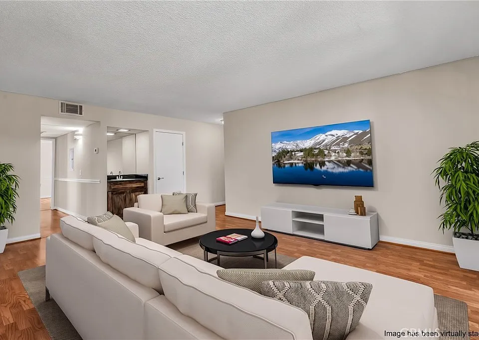 23675 Park Capri