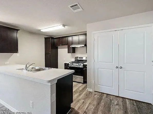 9220 Griffith Run, Converse, TX 78109