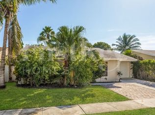 5927 Ithaca Cir W, Lake Worth, FL 33463