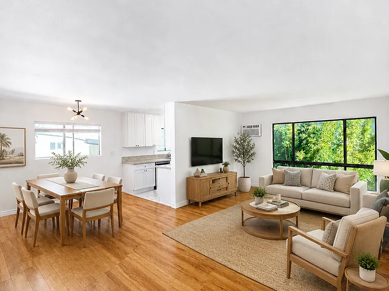 1044 N Curson Ave #8 — Photo 1