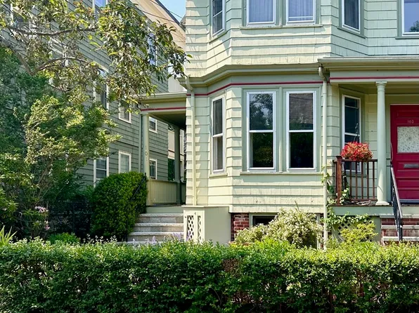 101-103 Hammond St, Cambridge, MA 02138