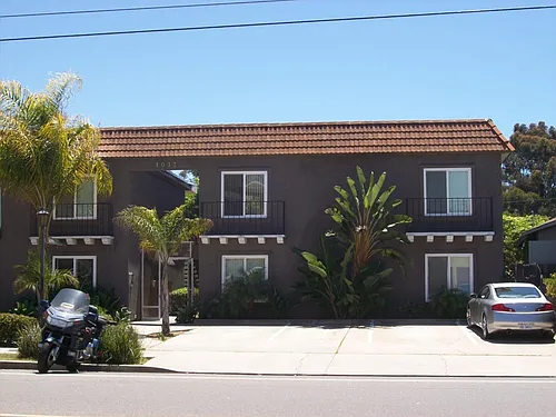 1033 Robinson Ave #13 Photo 1