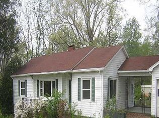 617 W Main St, Blue Mountain, MS 38610