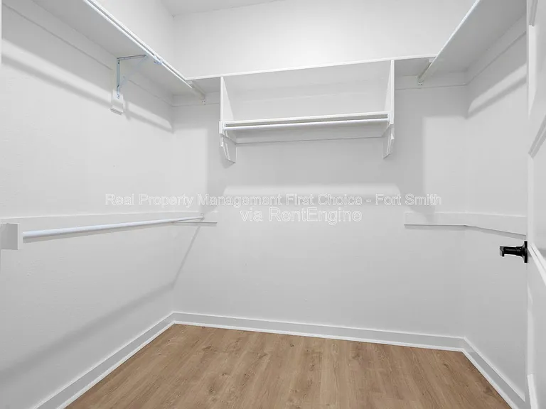 8705 Cantera Dr #B — Photo 23