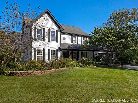 2nd image of 2071 Chatham Dr