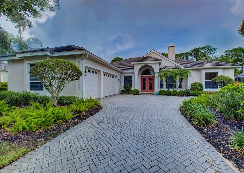 1st image of 8898 Bloomfield Blvd