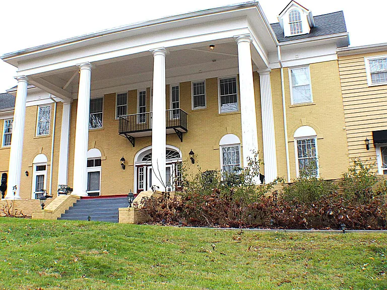 924 Maryland Ave #F — Photo 1