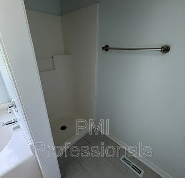 112 Buena Vista Ct — Photo 9