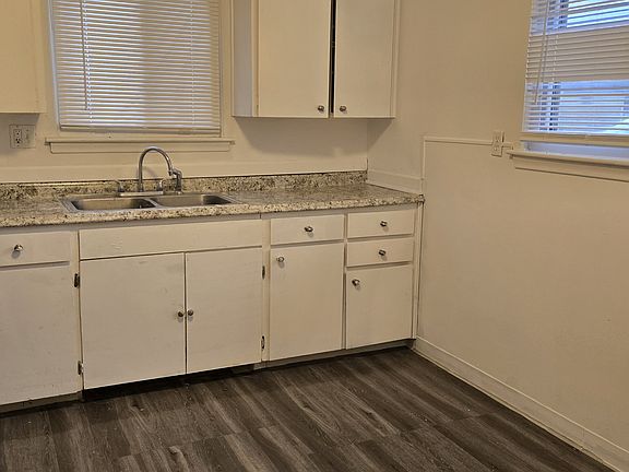 2nd image of 4435 Katherine St