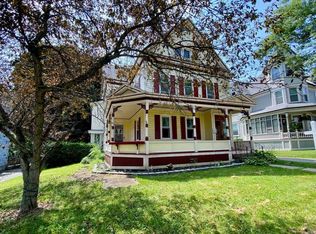 306 W State St, Johnstown, NY 12095
