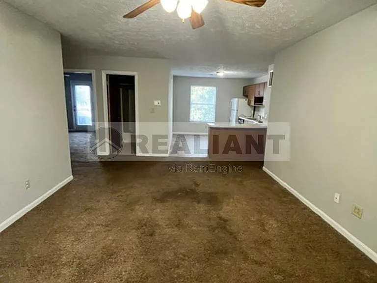247 Centennial Dr #2-C — Photo 4