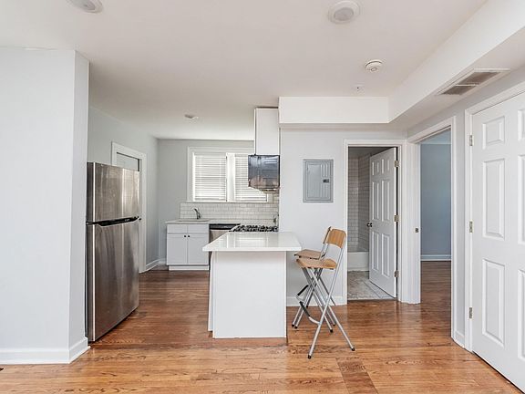 2nd image of 4417 W School St #1