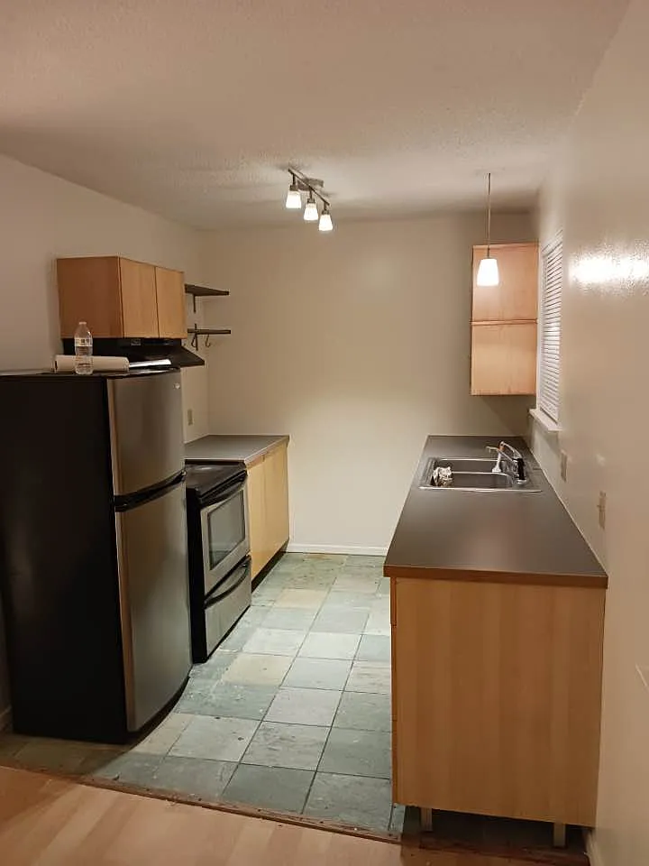 2 bed, 815 sqft, $1,595 — Photo 1