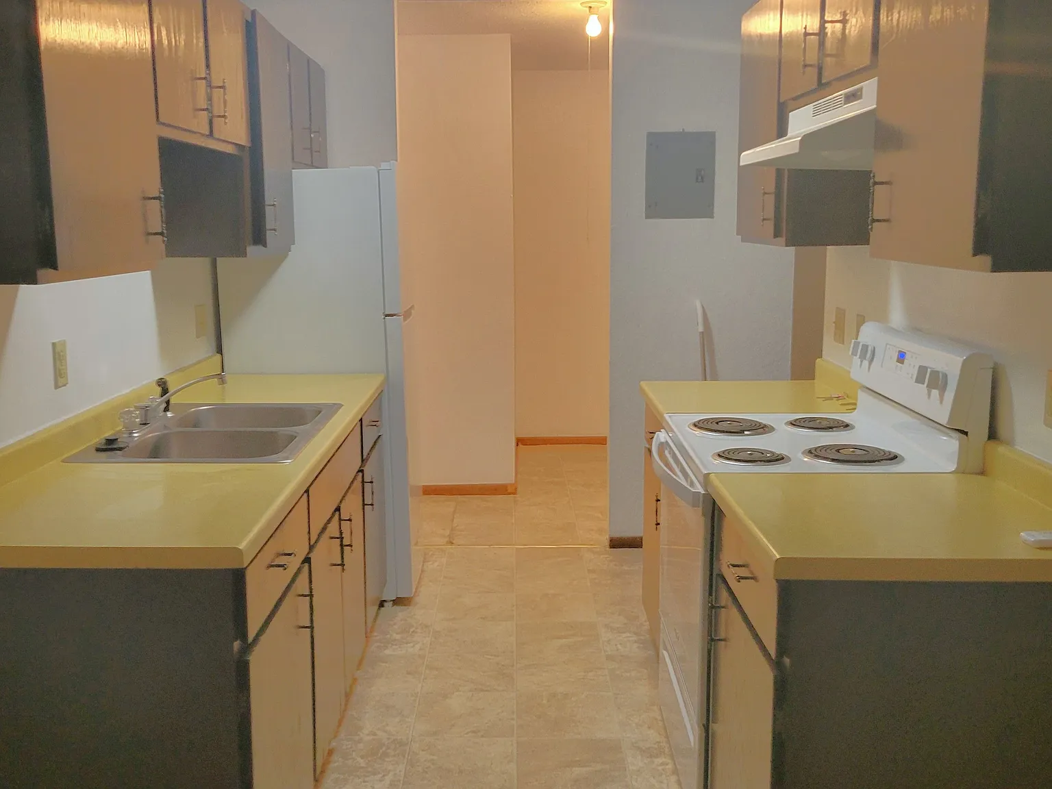 1 bed, 700 sqft, $925 — Photo 3