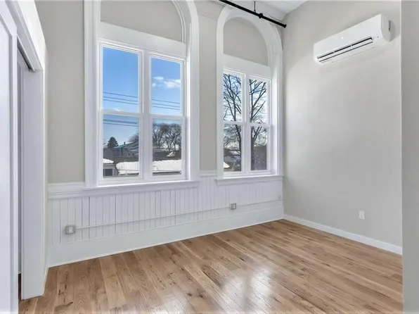 72 Kendrick Ave, Woonsocket, RI 02895