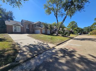 15131 New Hastings Dr, Houston, TX 77095