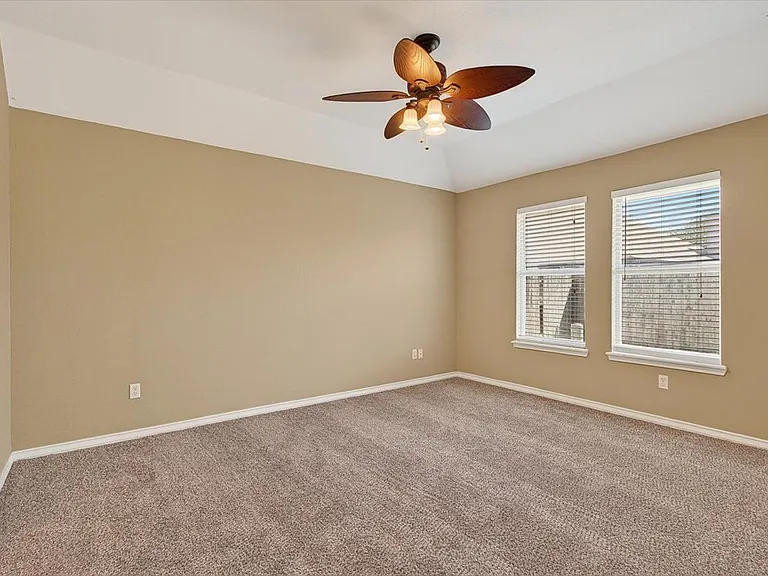 5933 Brightwood Dr — Photo 21