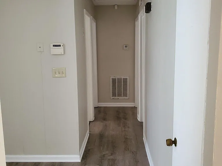 2302 Lyon St — Photo 8