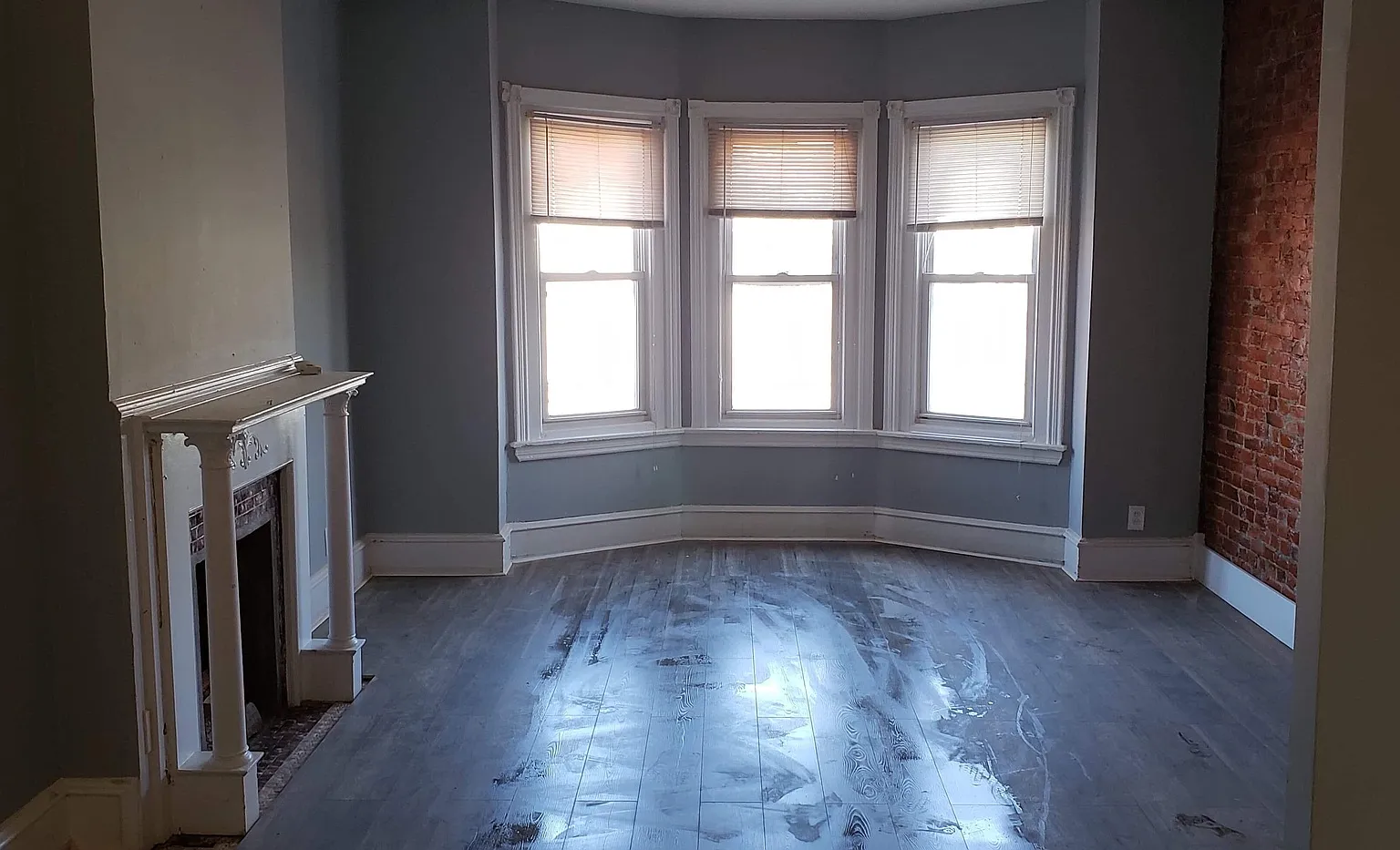 Beautiful 2 Bedroom Apartment — Photo 3