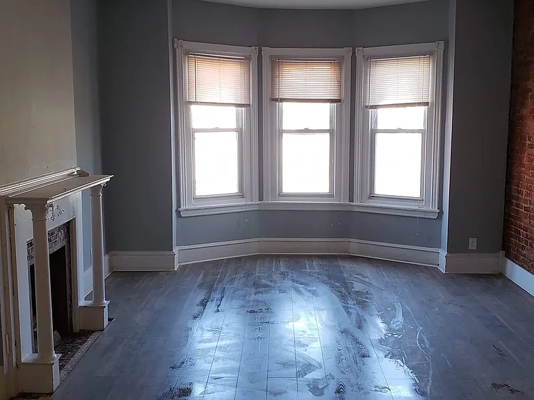 3246 W Huntingdon St #2 — Photo 2