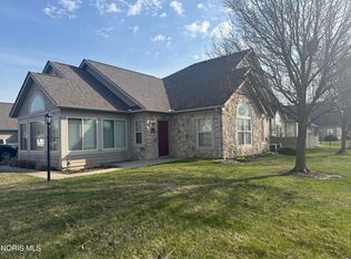 9882 Connor Lake Cir, Perrysburg, OH