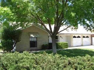 603 Broken Arrow Rd, Roswell, NM 88201