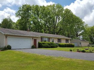 353 Jonesville Rd, Jonesville, MI 49250