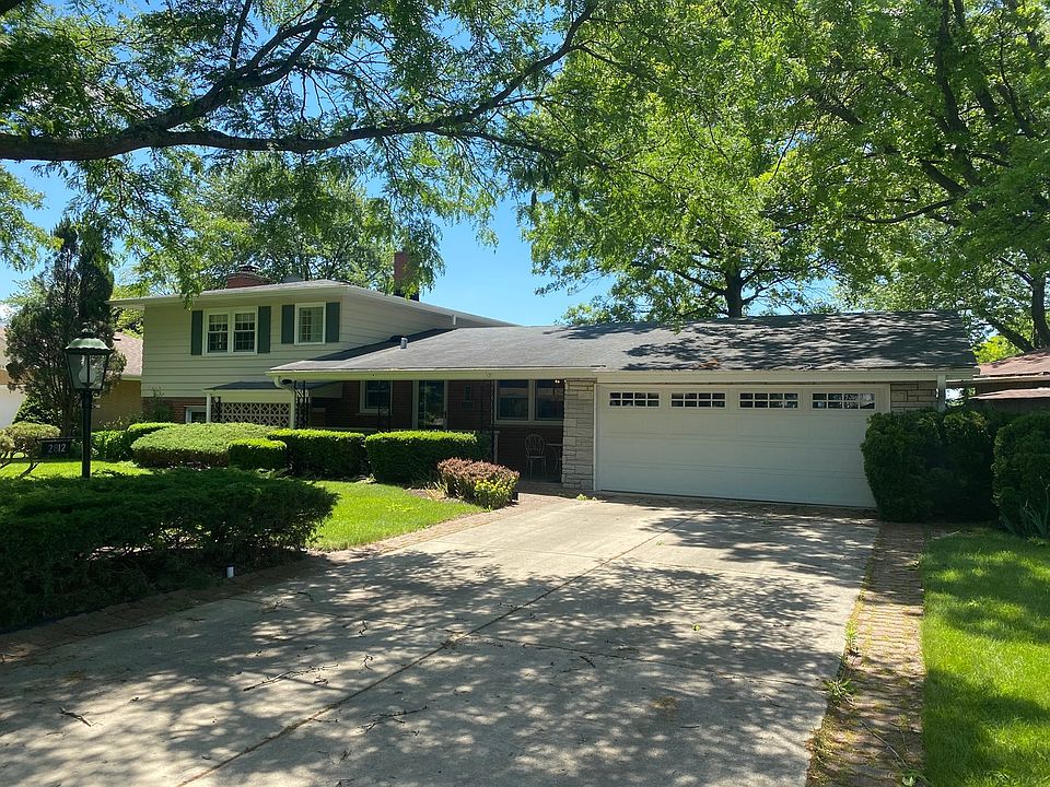 1st image of 2812 S Briarwood Dr E