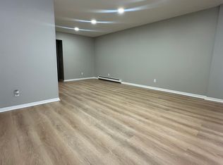 5685 Pontiac Lake Rd #4, Waterford, MI 48327