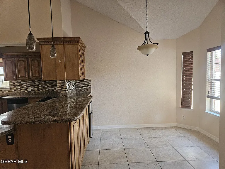 11235 Kachina Dr — Photo 5