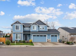 277 S 7th St, Carlton, OR 97111