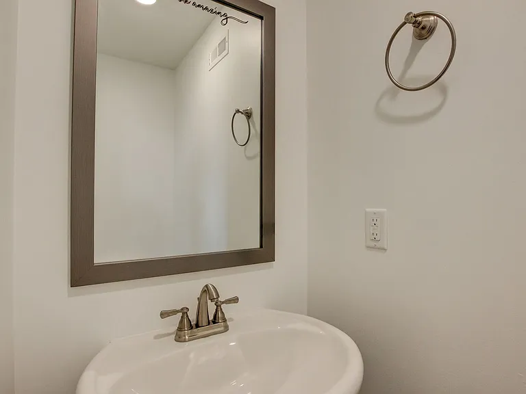 702 Ellie Nat Dr — Photo 58