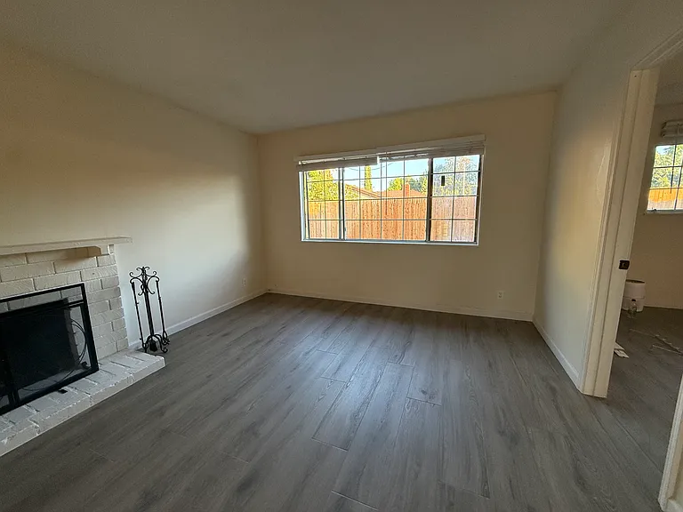 3118 E Vermillion St — Photo 16