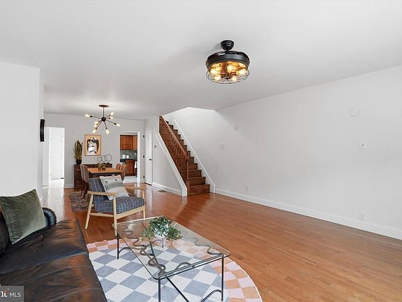 4th image of 4534 Ritchie St