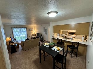 329 Raleigh Ct, Columbia City, IN 46725