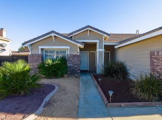 3138 Fairgreen Ln, Palmdale, CA 93551