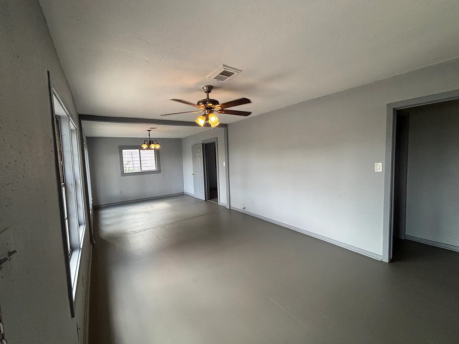 4127 Hartsville Rd — Photo 2