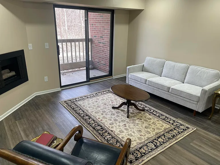 3005 Fernwood Ave #103 — Photo 3