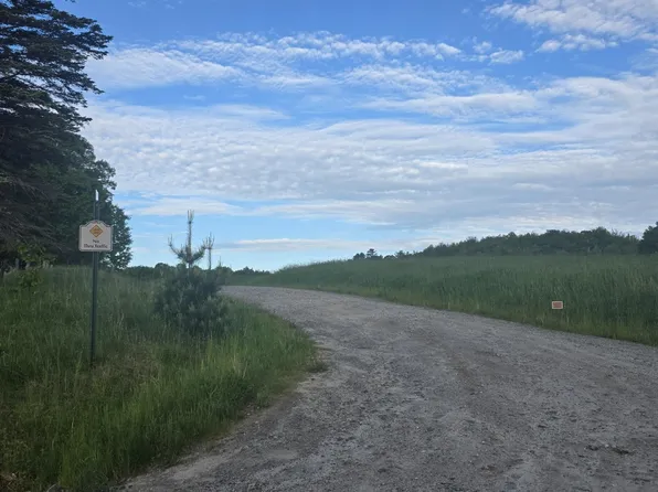 11 Richards Way, Norway, ME 04268